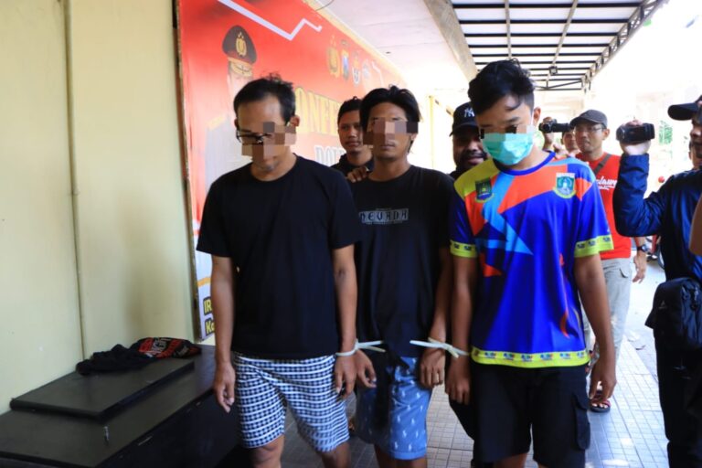 Tak Sampai 24 Jam, Polres Tuban Berhasil Amankan Komplotan Pencuri Mobil Pickup