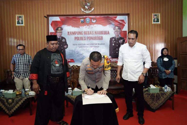 Polres Panorogo Launching Kampung Bebas Narkoba