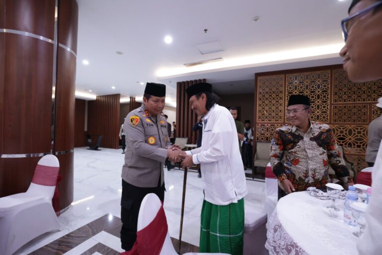 Perkuat Sinergitas Kapolda Jatim Silaturahmi Dengan PCNU se Madura