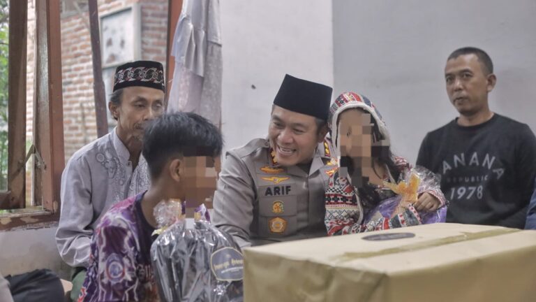 Polres Blitar Beri Layanan Trauma Healing untuk Keluarga Korban Mutilasi Koper Merah