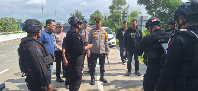 Kapolres Madiun Pastikan Paket Misterius di Simpang Exit Tol Dumpil Bukan Bom